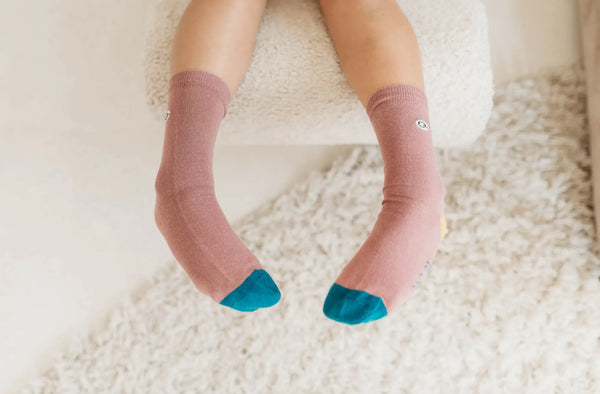 What are the Warmest Socks for Winter That Arent Bulky?