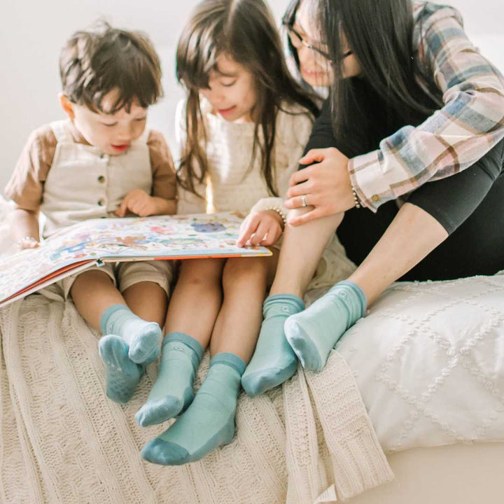 Mother and Kids wears organic cotton socks 